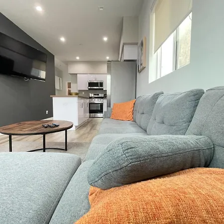 Villa 4Br Townhouse In Mid City -Cr1